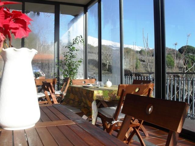 Bed and Breakfast Etna Hut Nicolosi Exterior foto