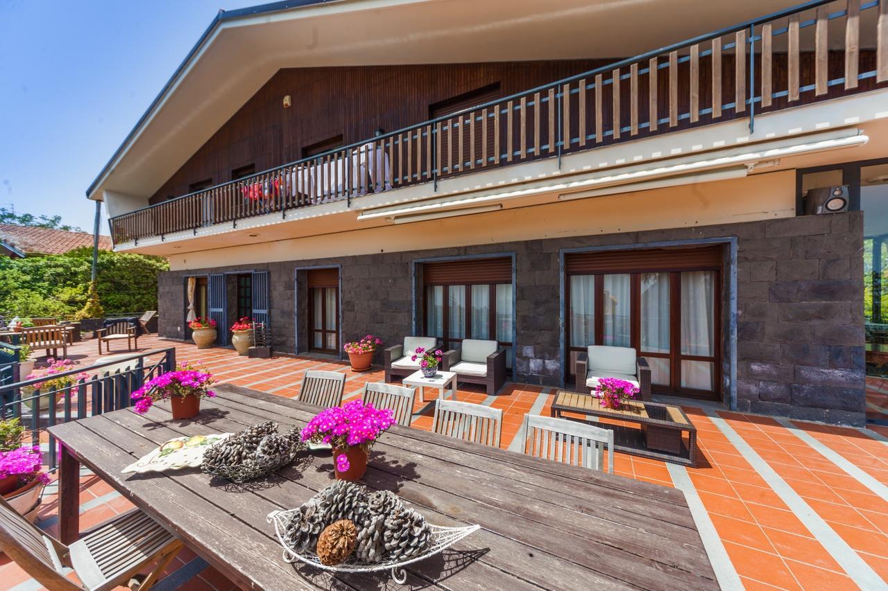 Bed and Breakfast Etna Hut Nicolosi Exterior foto